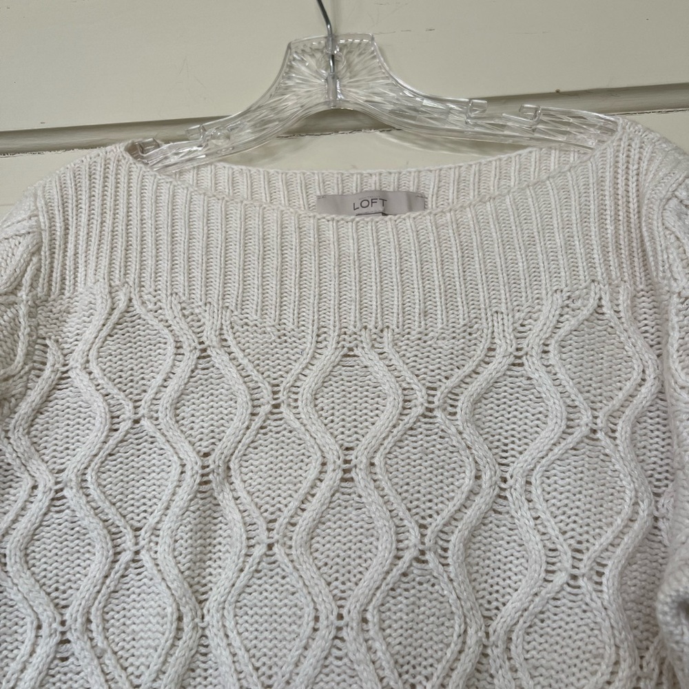 LOFT Cream Long Sleeved Sweater Size XL